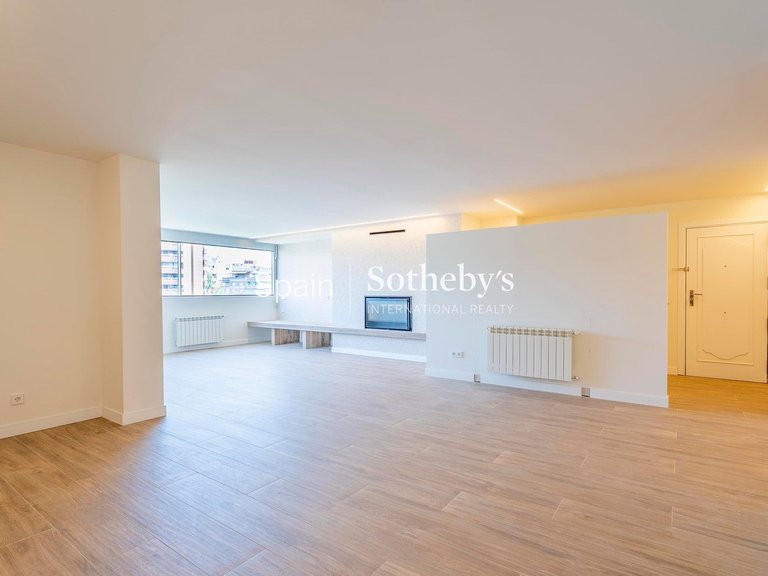 Apartment for Rent in Madrid, Madrid 19