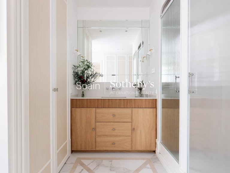 Apartment for Sale in Madrid, Madrid 12
