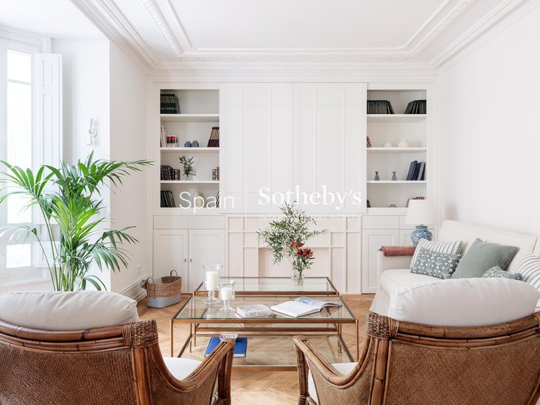 Apartment for Sale in Madrid, Madrid 2