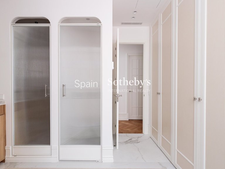 Apartment for Sale in Madrid, Madrid 15