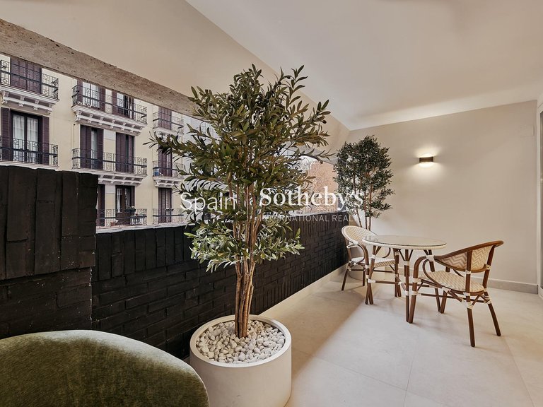 Apartment for Sale in Madrid, Madrid 2