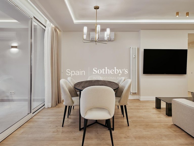 Apartment for Sale in Madrid, Madrid 11