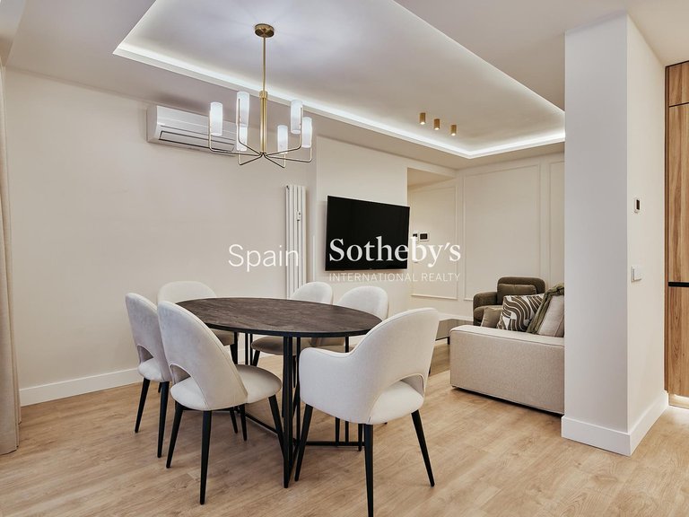 Apartment for Sale in Madrid, Madrid 12