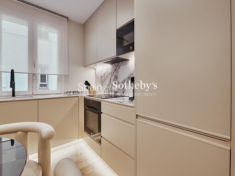Apartment for Sale in Madrid, Madrid 10