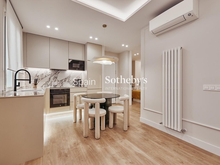 Apartment for Sale in Madrid, Madrid 9