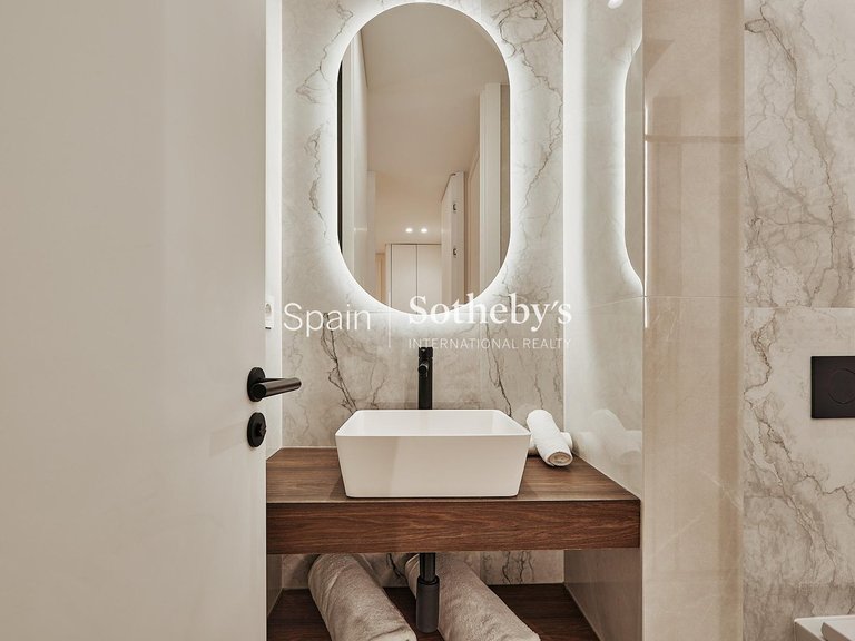 Apartment for Sale in Madrid, Madrid 22