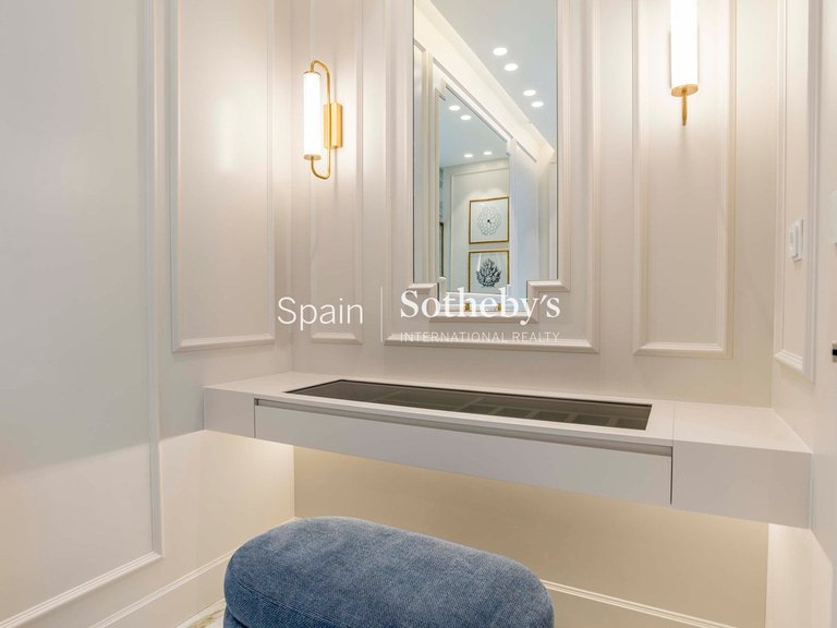 Apartment for Sale in Madrid, Madrid 20