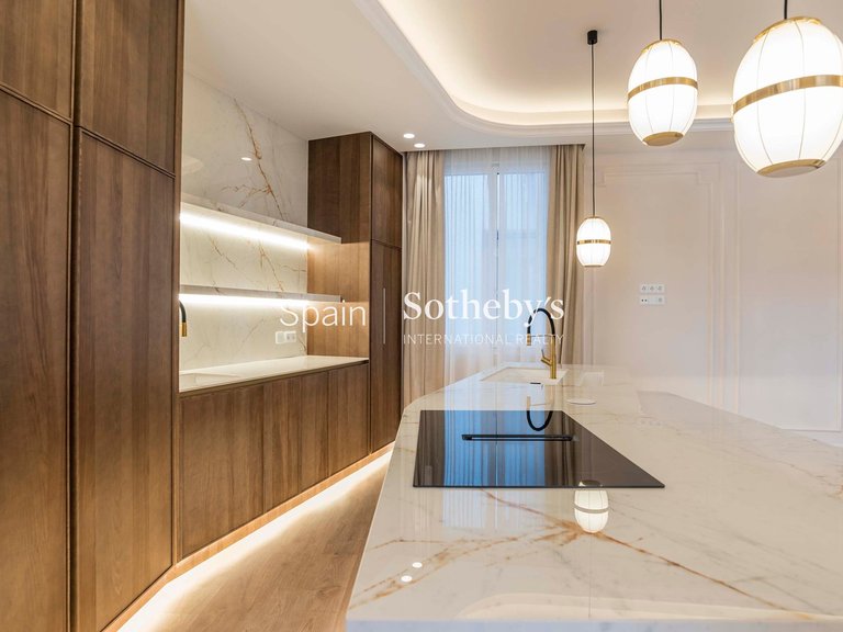 Apartment for Sale in Madrid, Madrid 13