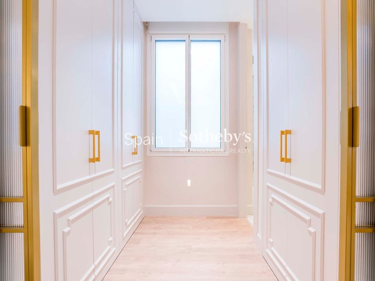 Apartment for Sale in Madrid, Madrid 28