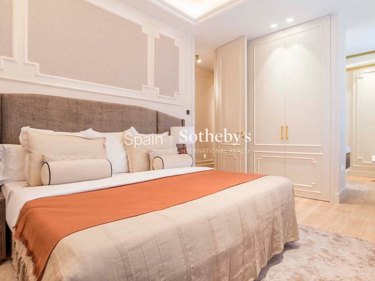 Apartment for Sale in Madrid, Madrid 27