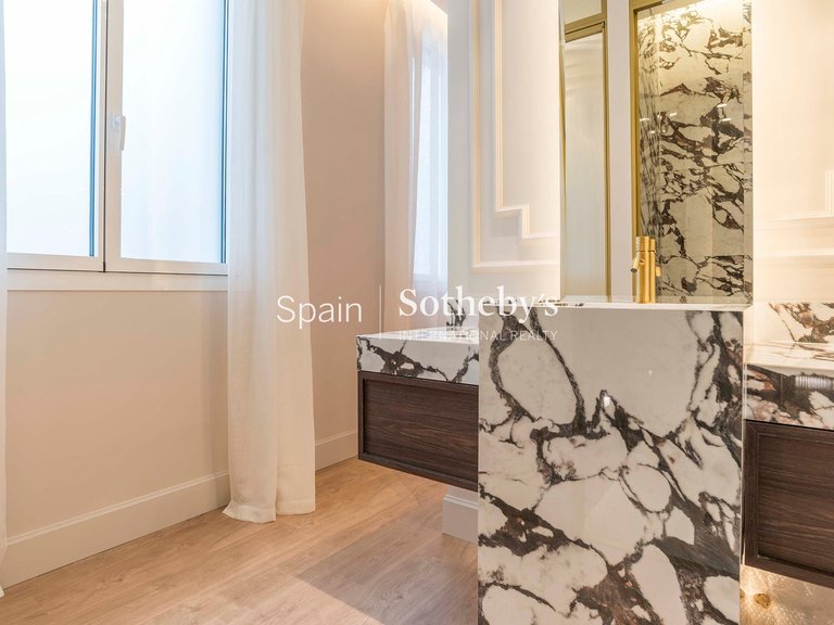 Apartment for Sale in Madrid, Madrid 23