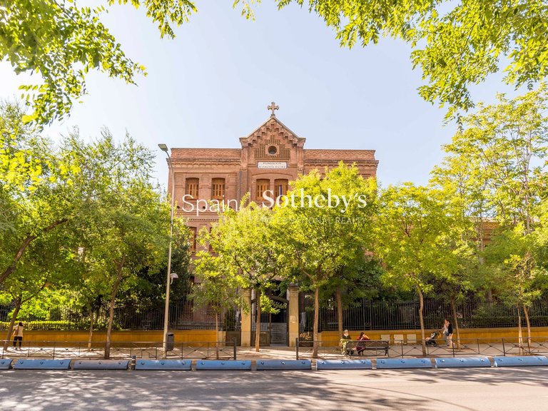 Apartment for Sale in Madrid, Madrid 17