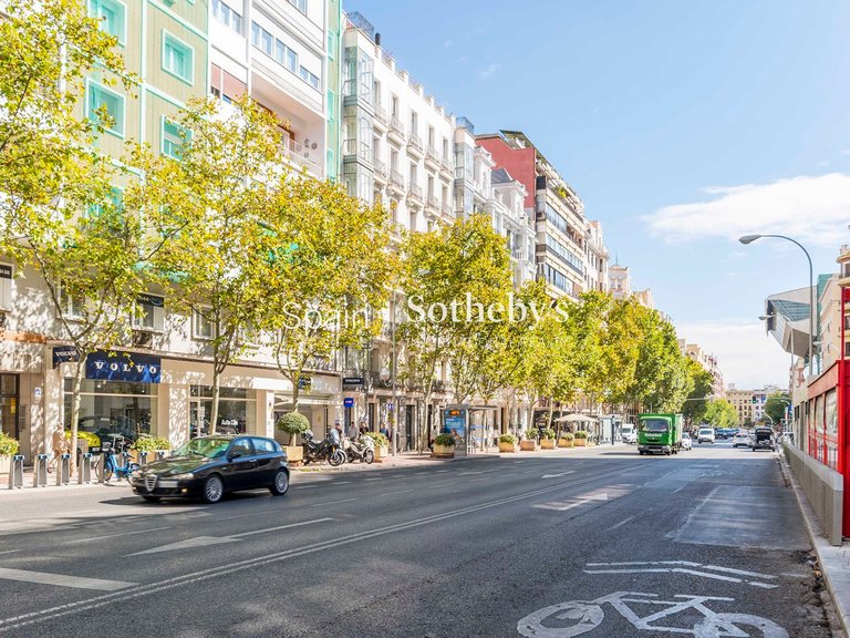 Apartment for Sale in Madrid, Madrid 12