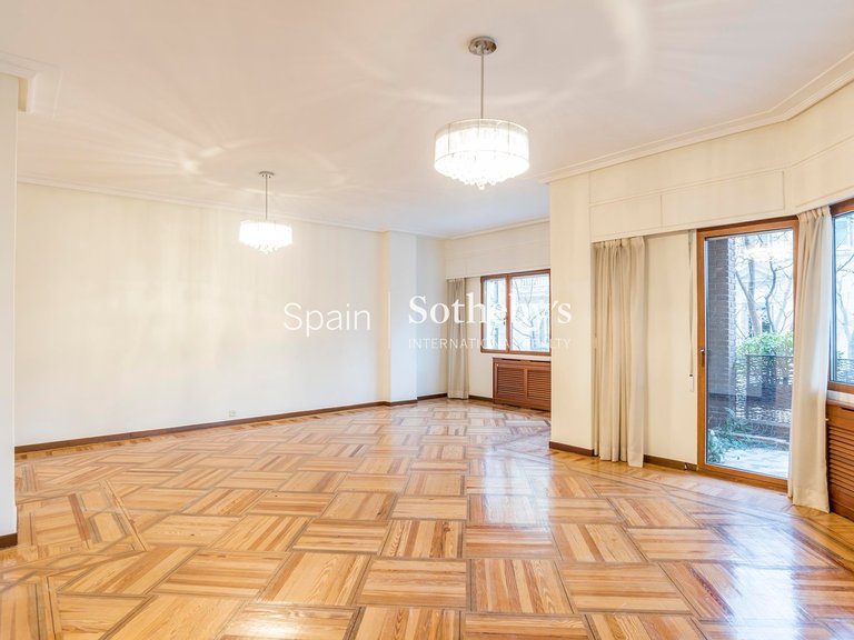 Apartment for Rent in Madrid, Madrid 3
