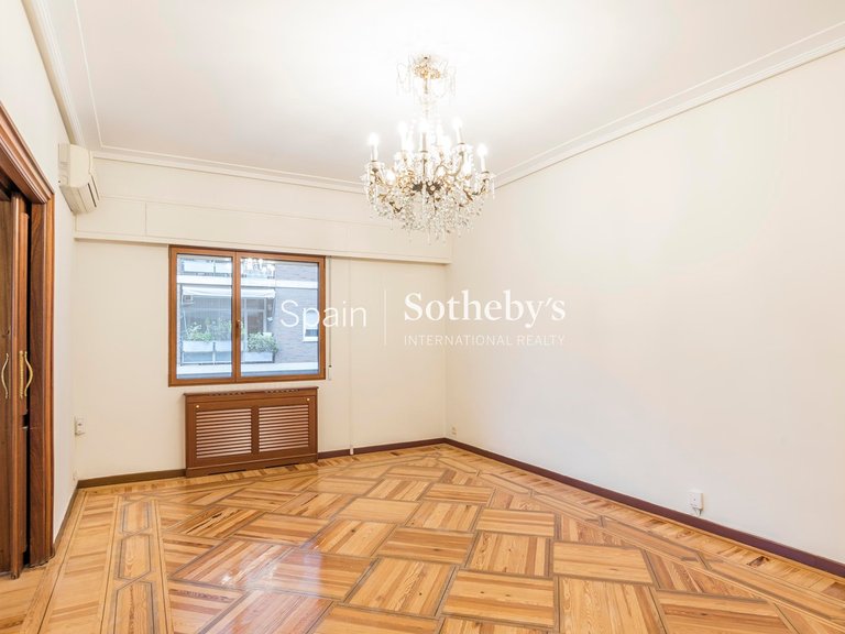 Apartment for Rent in Madrid, Madrid 21