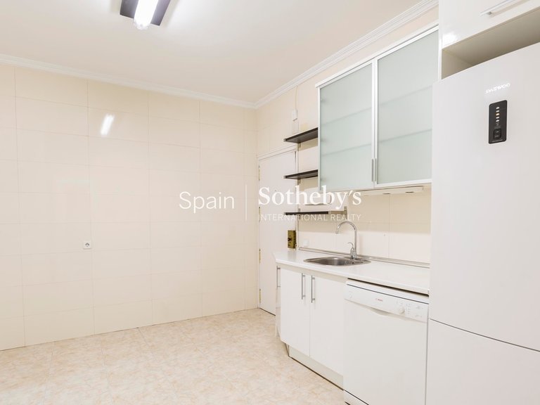 Apartment for Rent in Madrid, Madrid 13