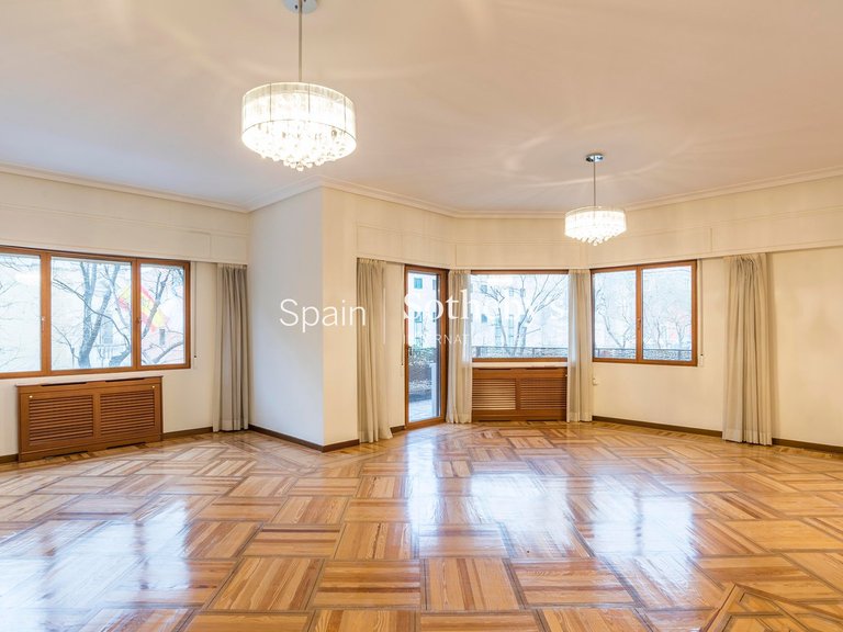 Apartment for Rent in Madrid, Madrid 8
