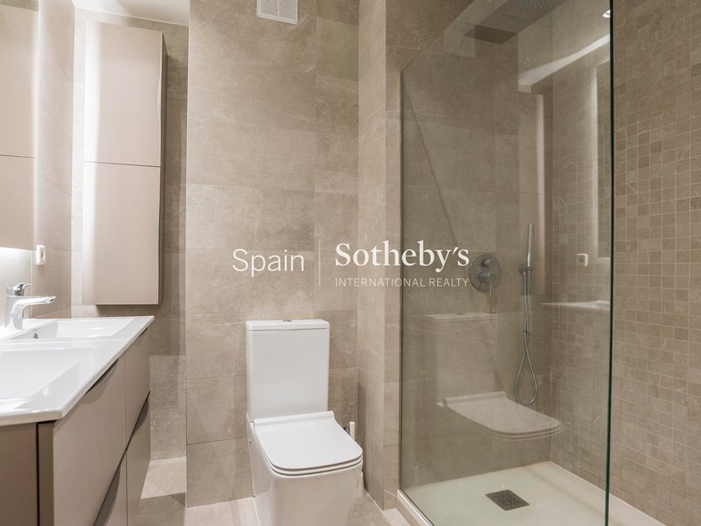 Apartment for Rent in Madrid, Madrid 33