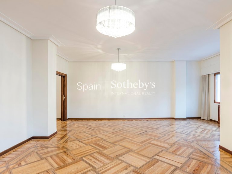 Apartment for Rent in Madrid, Madrid 5