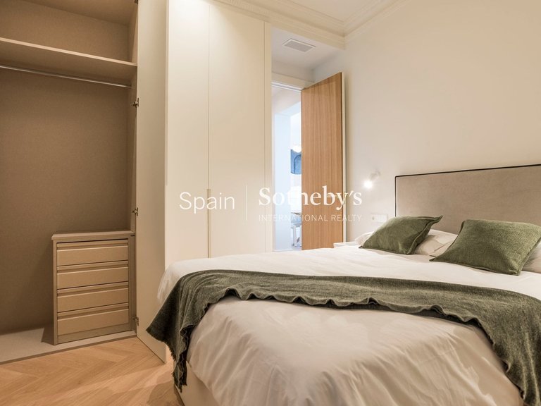 Apartment for Sale in Madrid, Madrid 36