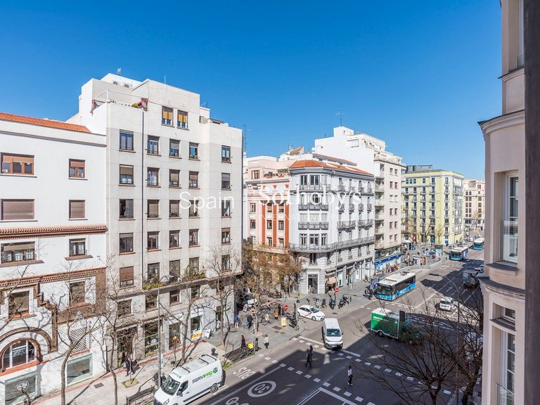 Apartment for Sale in Madrid, Madrid 40