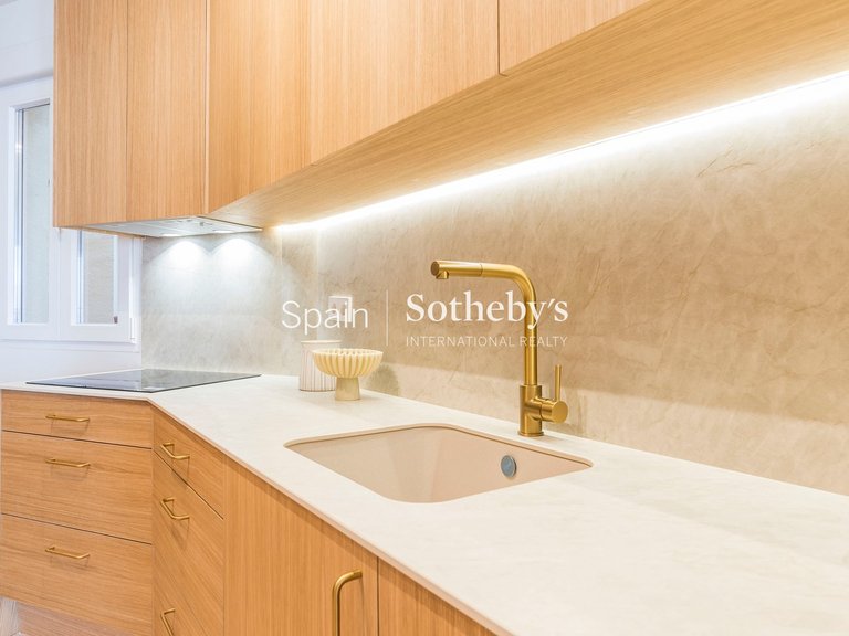Apartment for Sale in Madrid, Madrid 15