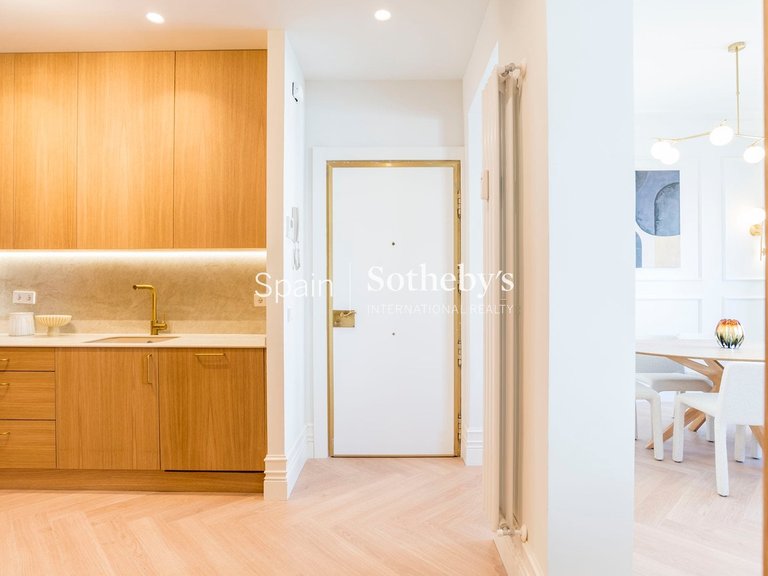 Apartment for Sale in Madrid, Madrid 21