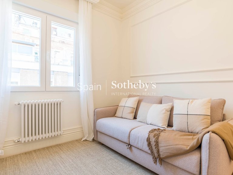 Apartment for Sale in Madrid, Madrid 12