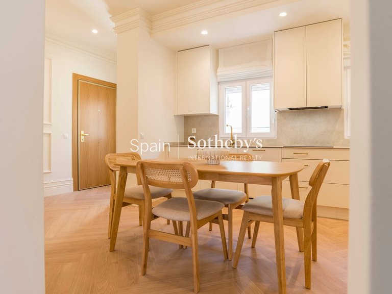 Apartment for Sale in Madrid, Madrid 13