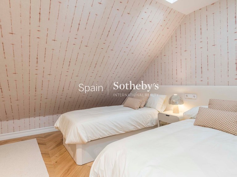 Apartment for Sale in Madrid, Madrid 41