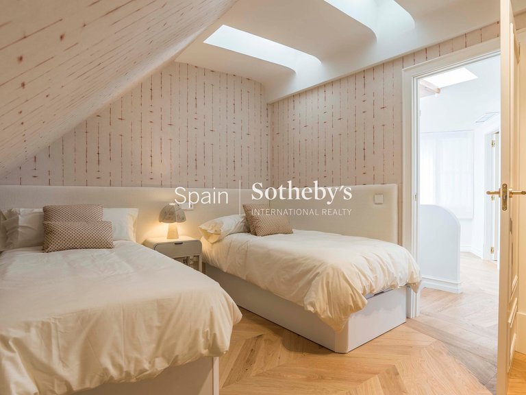 Apartment for Sale in Madrid, Madrid 44