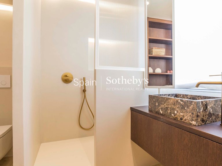 Apartment for Sale in Madrid, Madrid 22