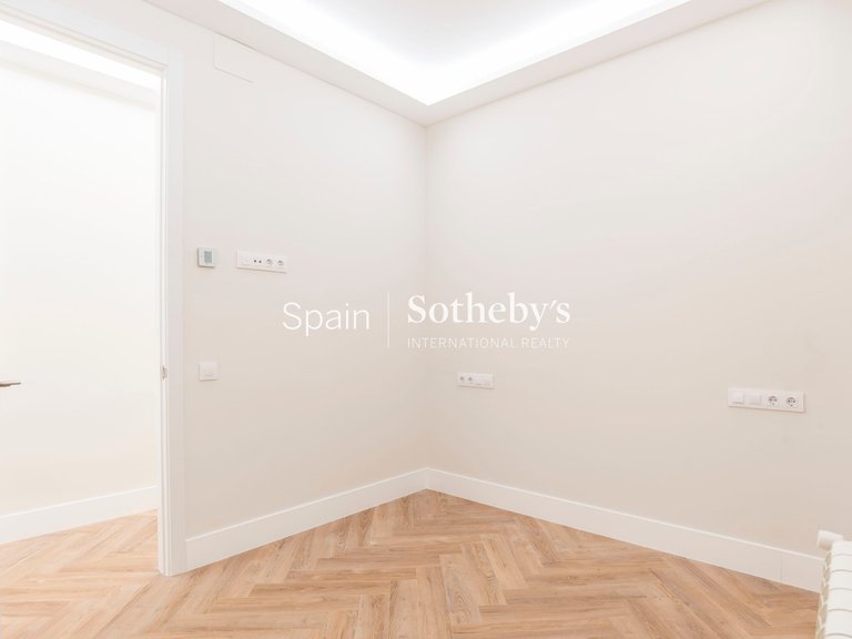 Apartment for Sale in Madrid, Madrid 6