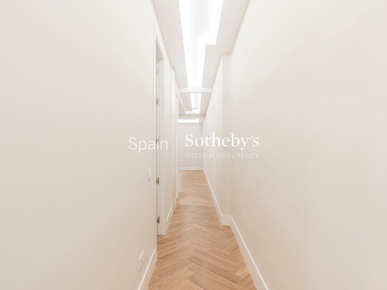 Apartment for Sale in Madrid, Madrid 38