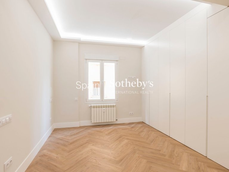 Apartment for Sale in Madrid, Madrid 3