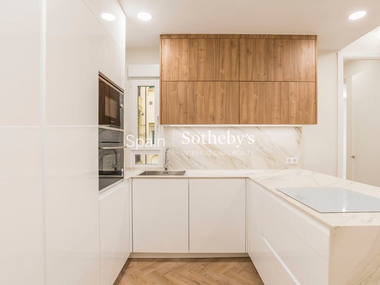 Apartment for Sale in Madrid, Madrid 22