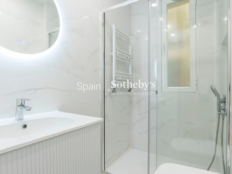 Apartment for Sale in Madrid, Madrid 29