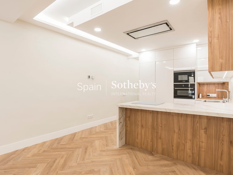 Apartment for Sale in Madrid, Madrid 19