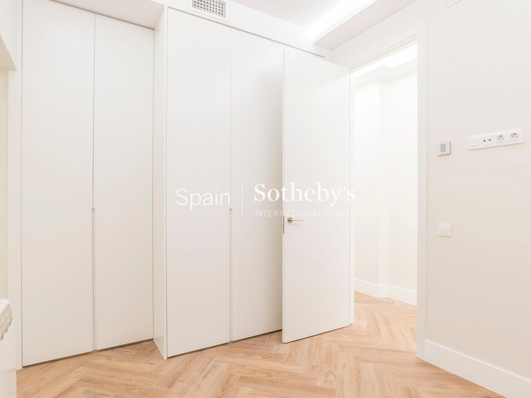 Apartment for Sale in Madrid, Madrid 30