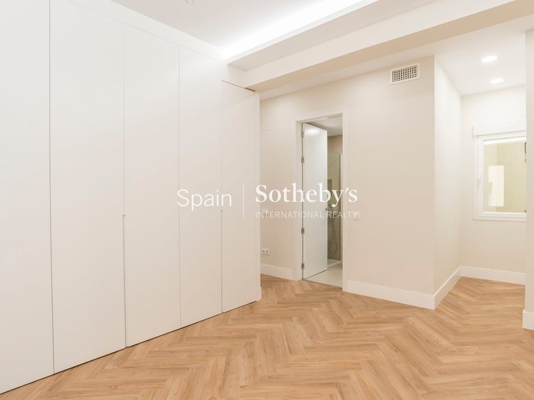 Apartment for Sale in Madrid, Madrid 4
