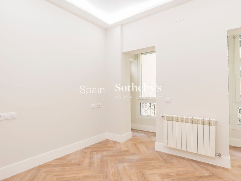 Apartment for Sale in Madrid, Madrid 32