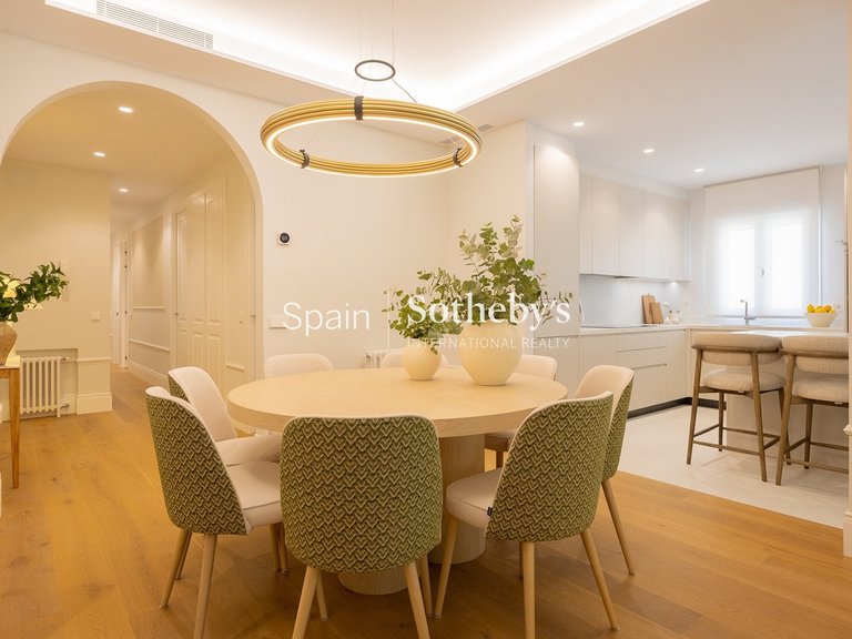 Apartment for Sale in Madrid, Madrid 6