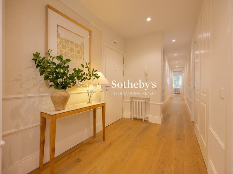 Apartment for Sale in Madrid, Madrid 23