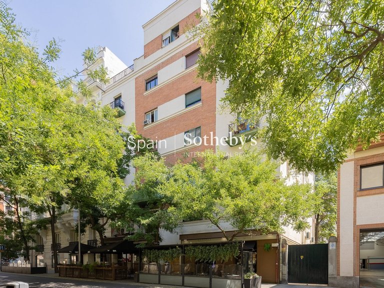 Apartment for Sale in Madrid, Madrid 35