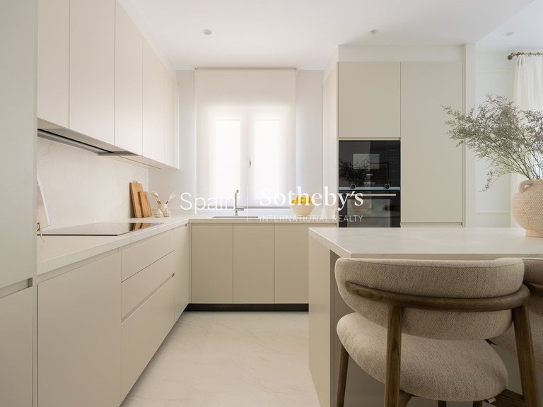 Apartment for Sale in Madrid, Madrid 21