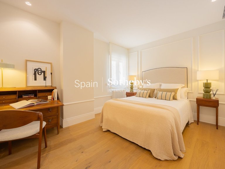 Apartment for Sale in Madrid, Madrid 32
