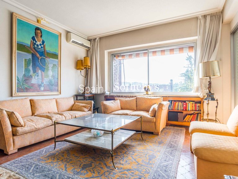 Apartment for Sale in Madrid, Madrid 2