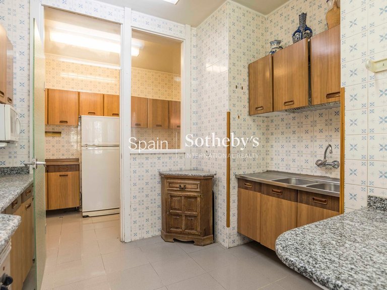 Apartment for Sale in Madrid, Madrid 24