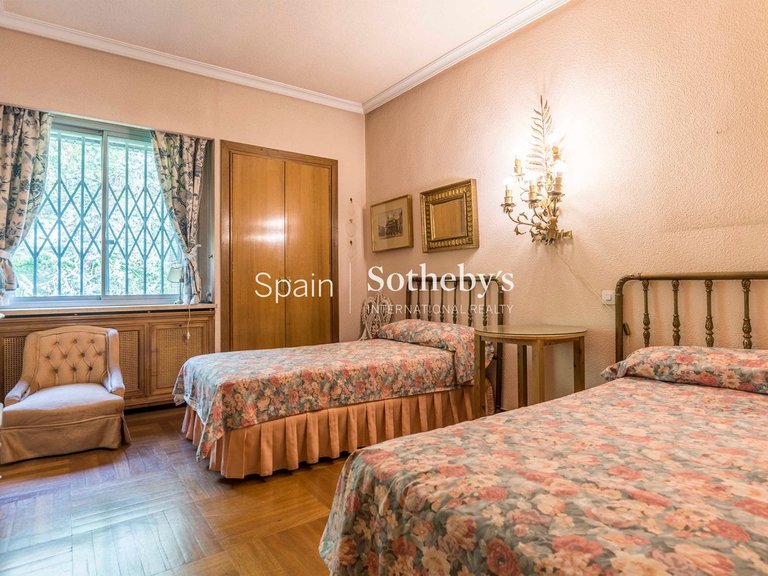 Apartment for Sale in Madrid, Madrid 17