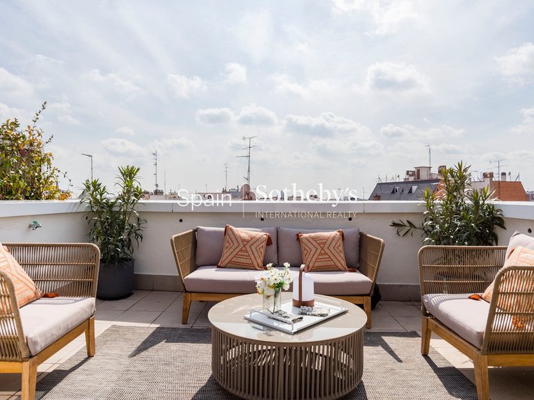 Apartment for Sale in Madrid, Madrid 2